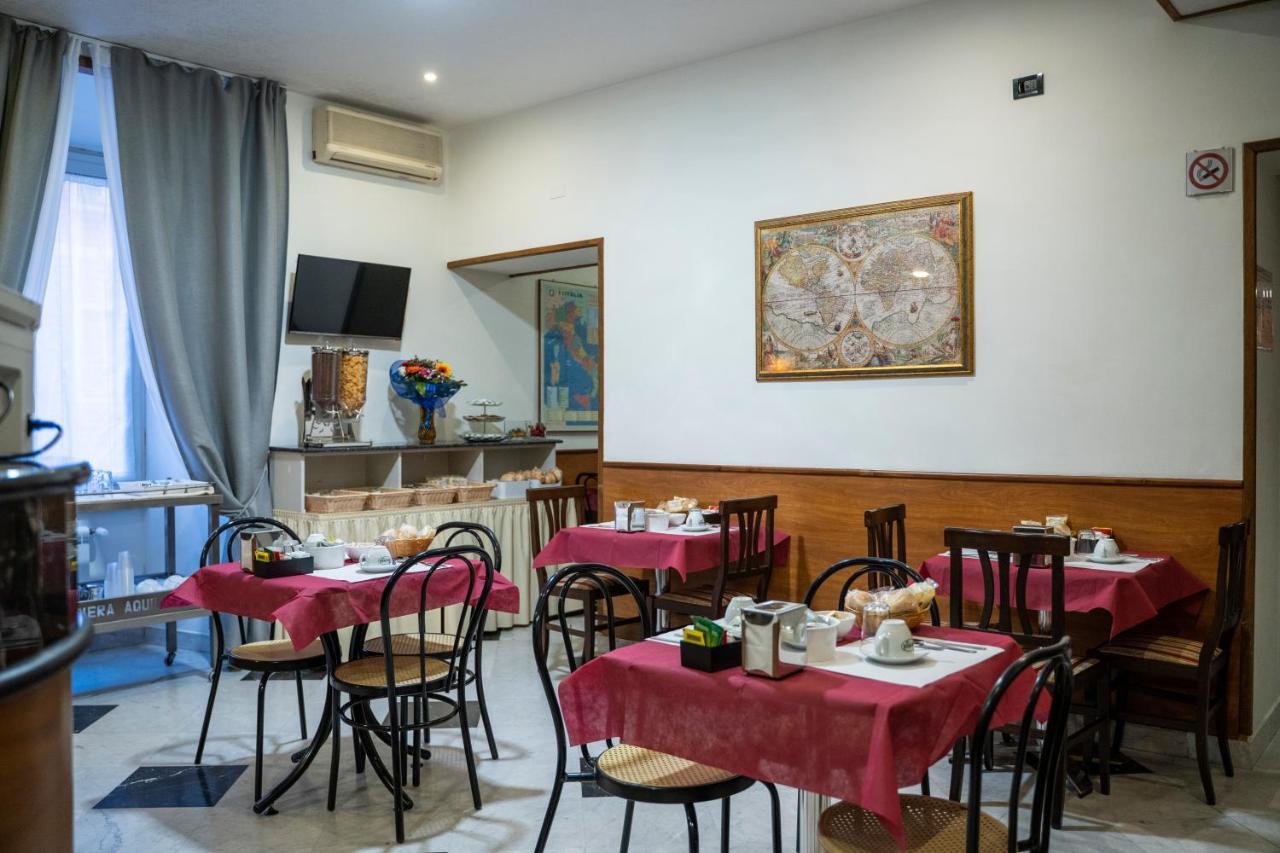 Hotel Ferrarese Rome Exterior photo